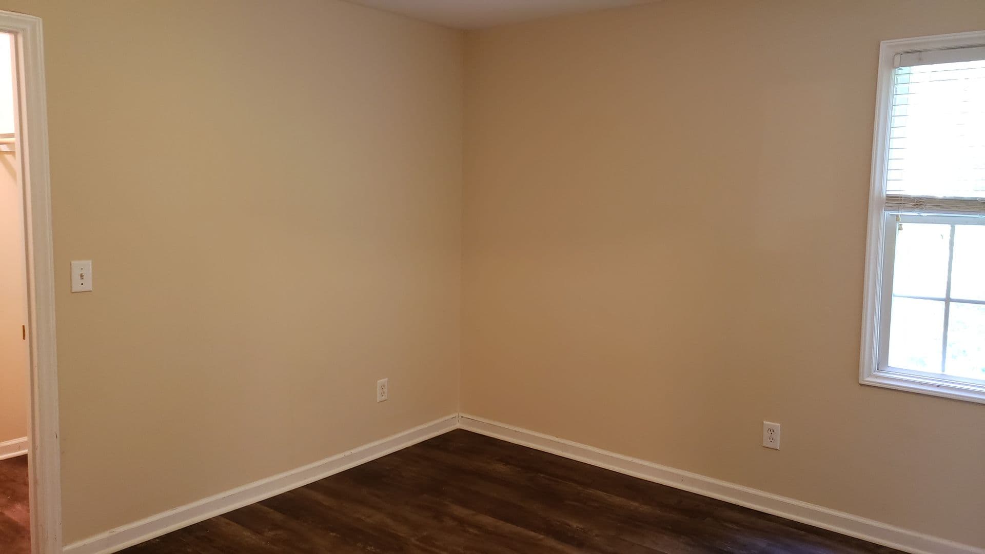 Wake Forest House: 134 West Oak Ave