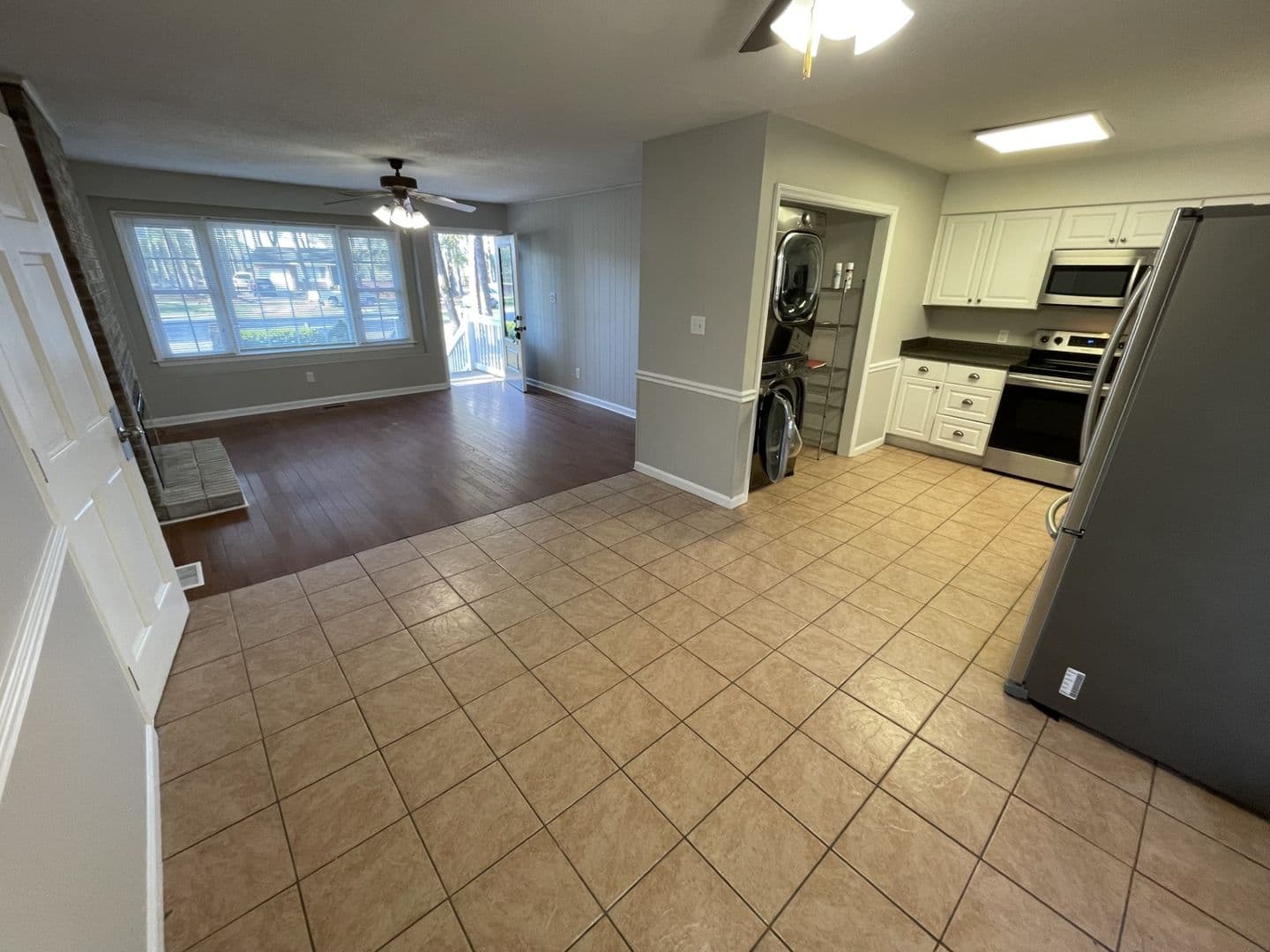 Knightdale House: 116 Pine Country Lane