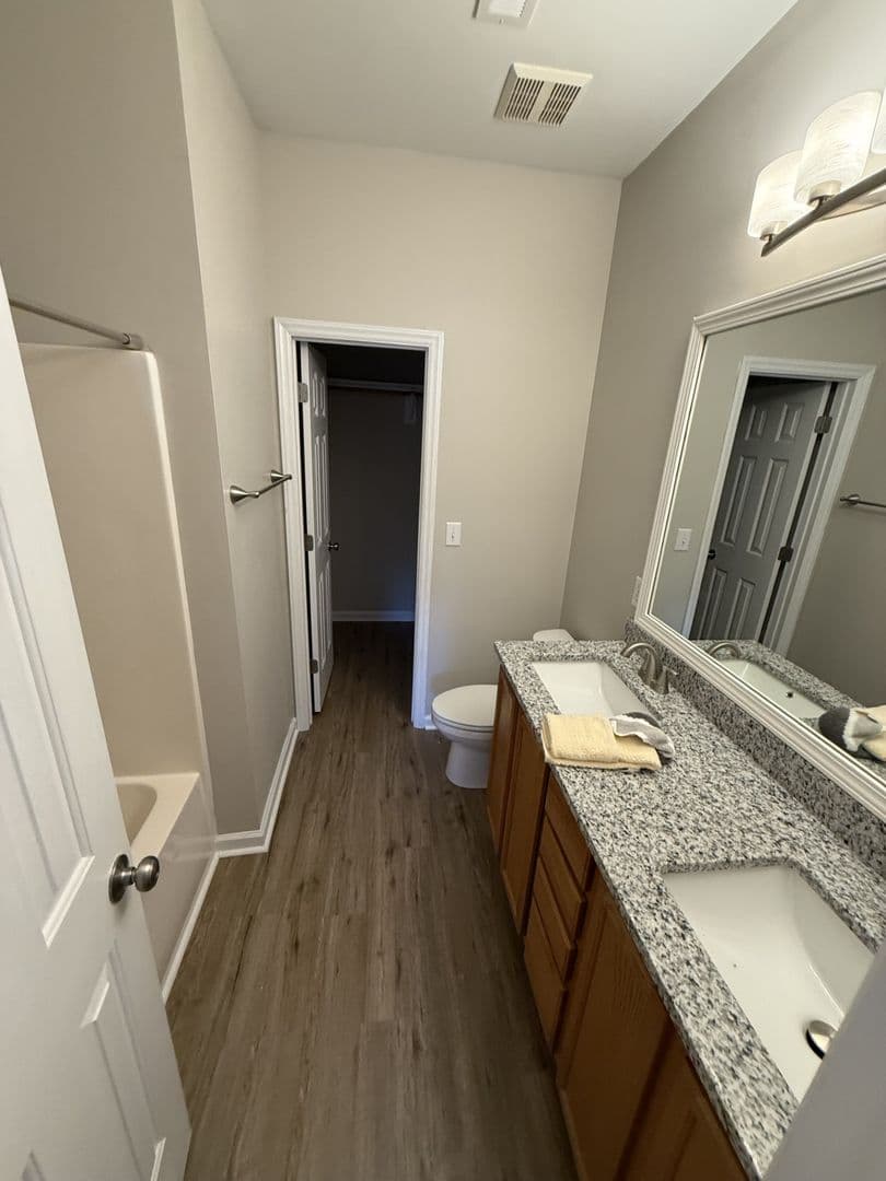 Garner Townhome: 141 Bayleigh Ct