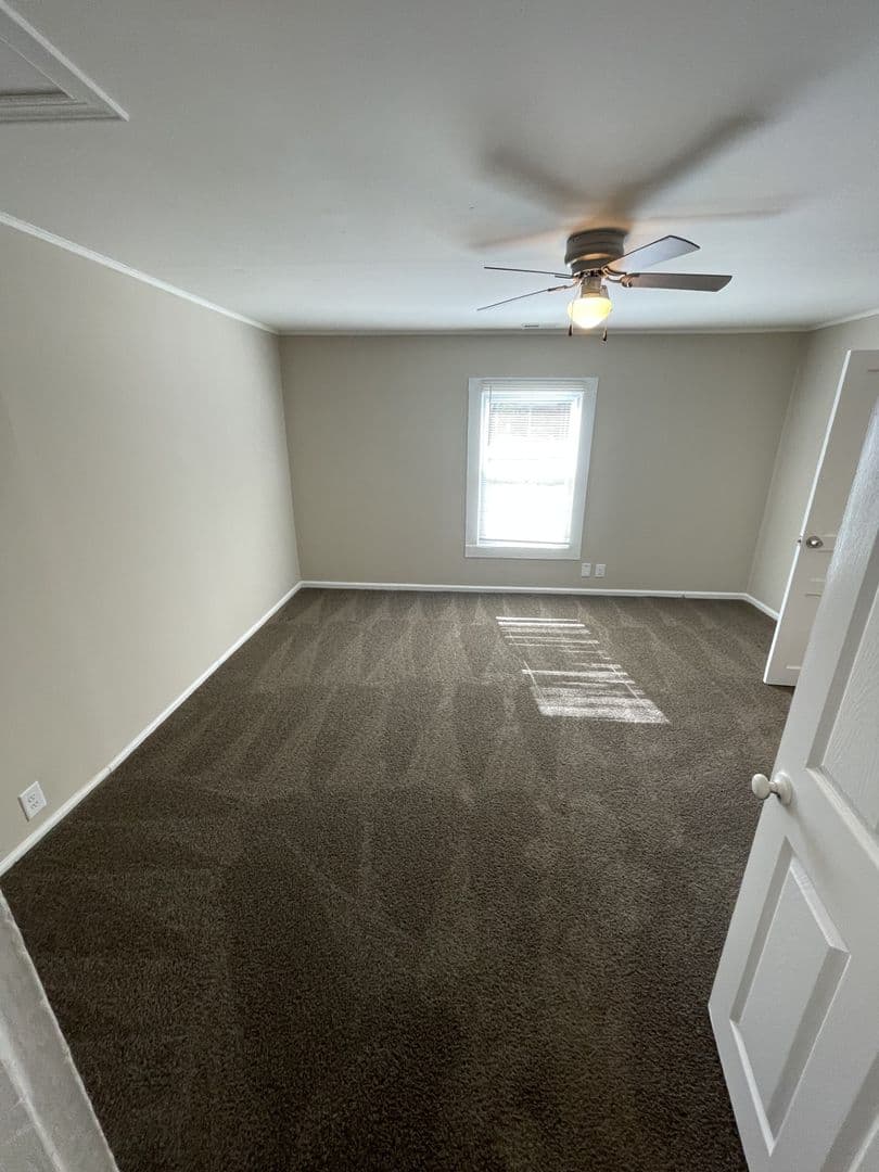 Wake Forest House: 322 E. Perry Avenue
