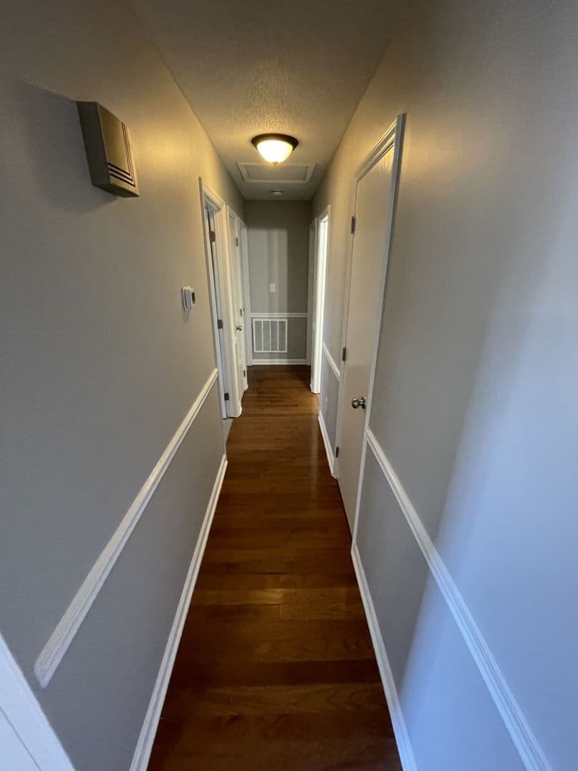 Knightdale House: 116 Pine Country Lane