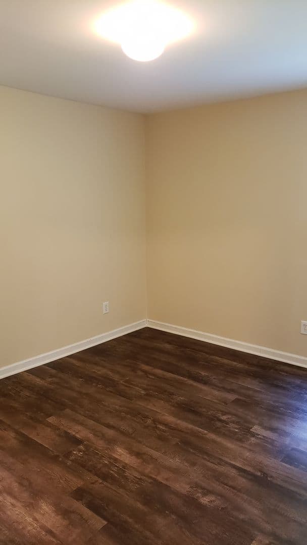 Wake Forest House: 134 West Oak Ave