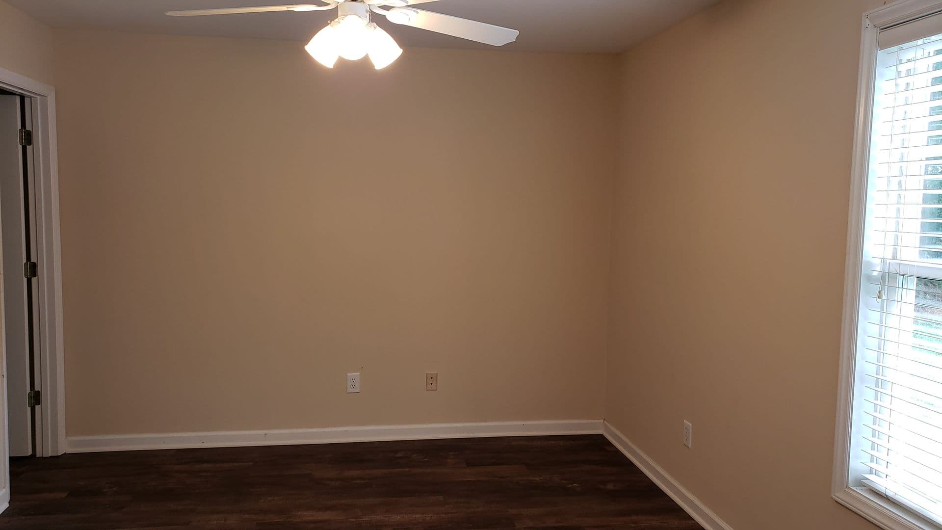Wake Forest House: 134 West Oak Ave