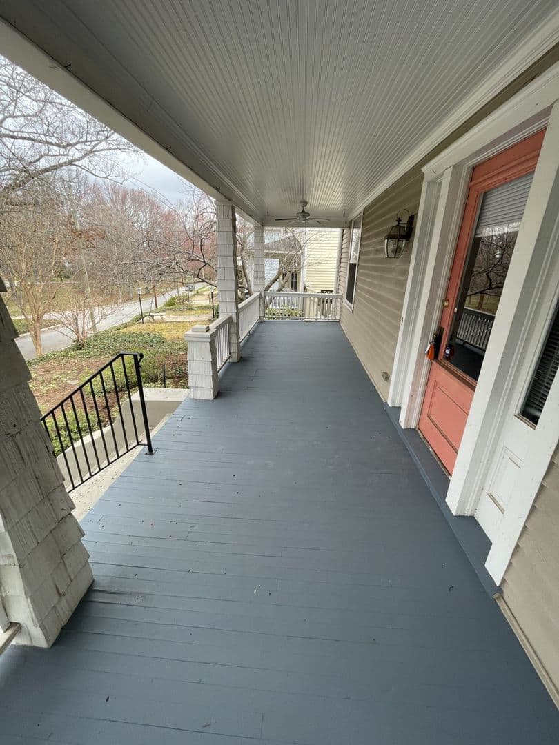 Raleigh House: 114 E Park Ave