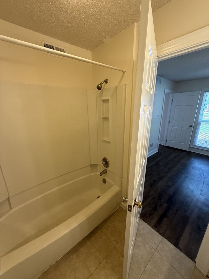 Raleigh Condo: 3531-101 Ivy Commons Dr
