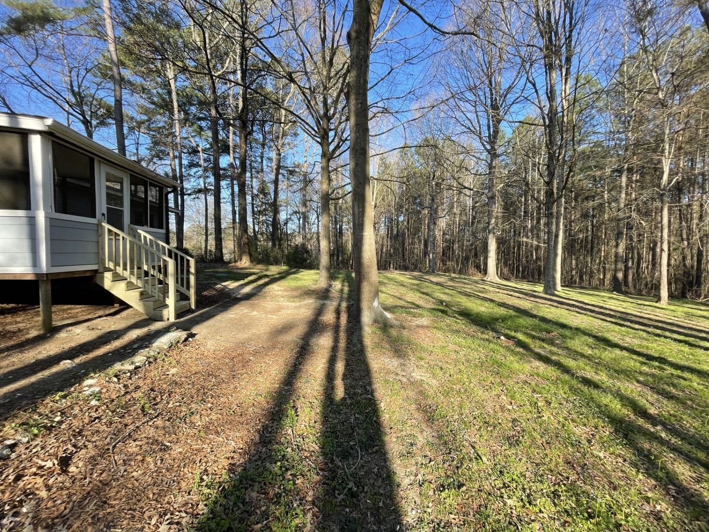 Knightdale House: 116 Pine Country Lane