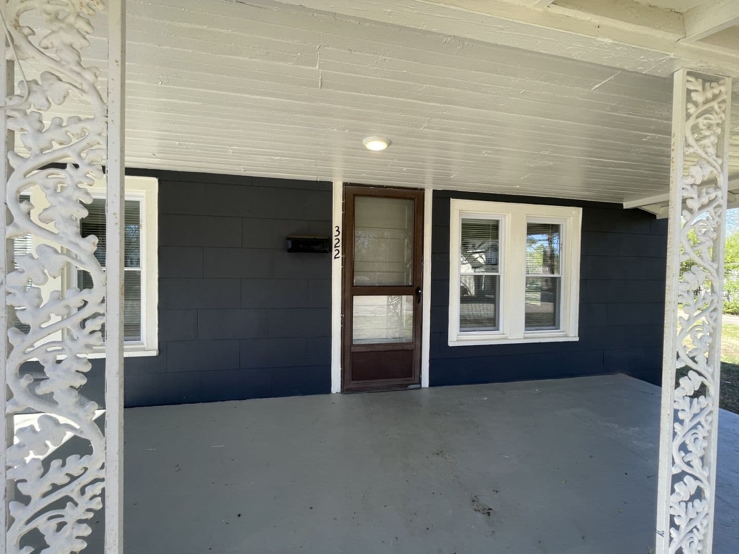 Wake Forest House: 322 E. Perry Avenue