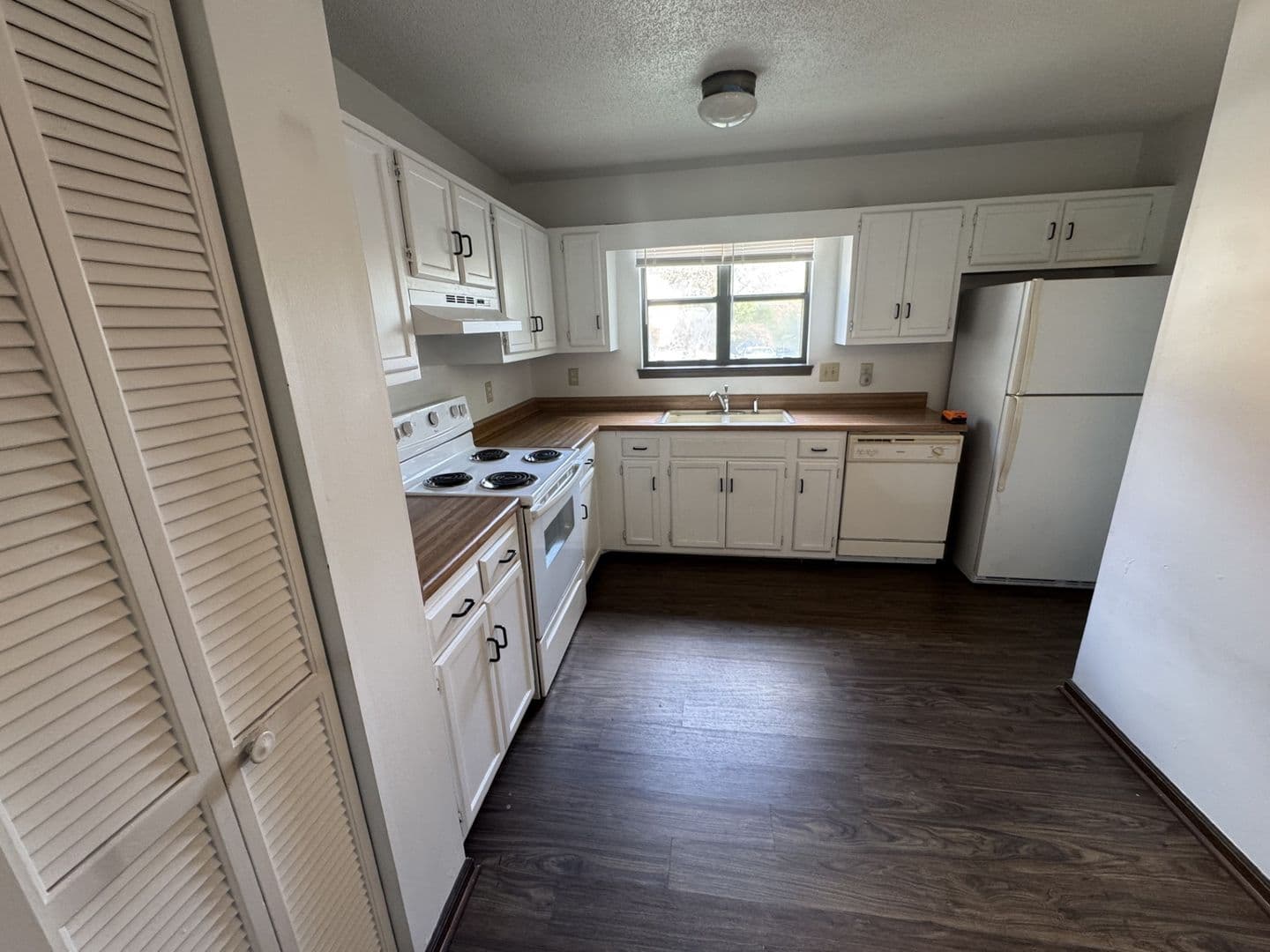 Raleigh Townhome: 5721 Poolside Drive