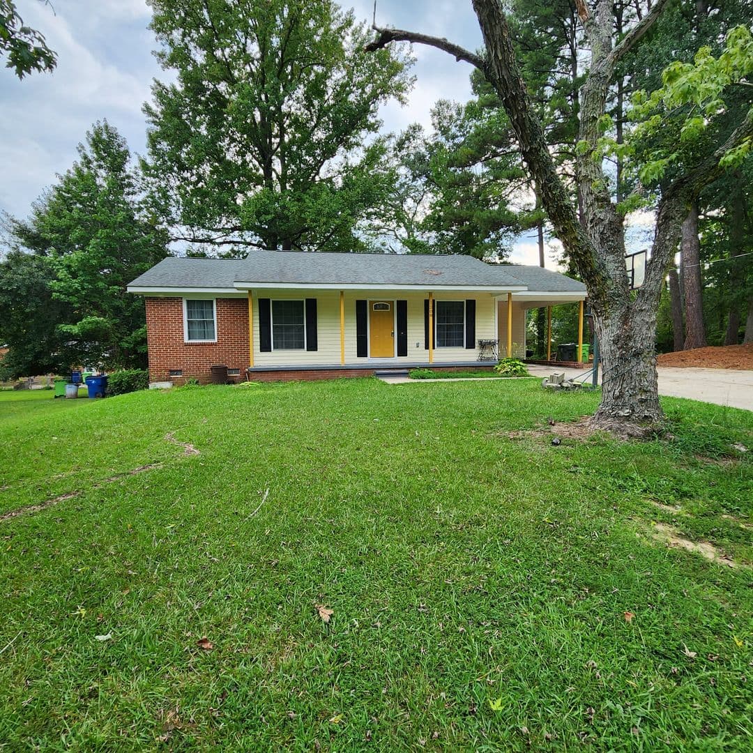 Raleigh House: 1208 Thames Ct