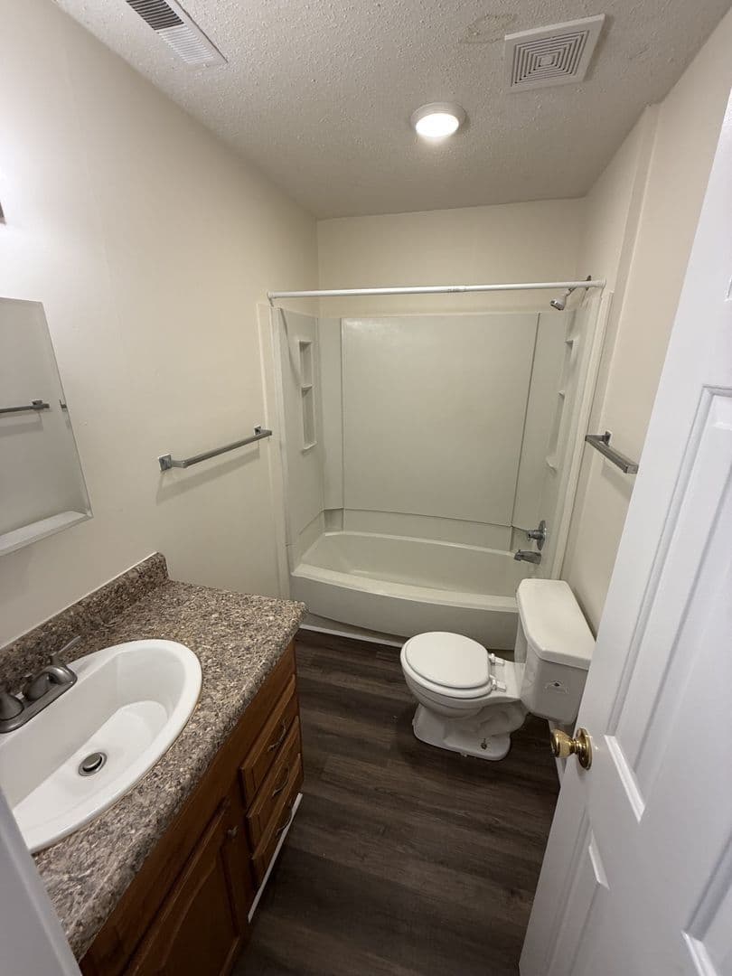 Raleigh Condo: 3535-202 Ivy Commons Dr