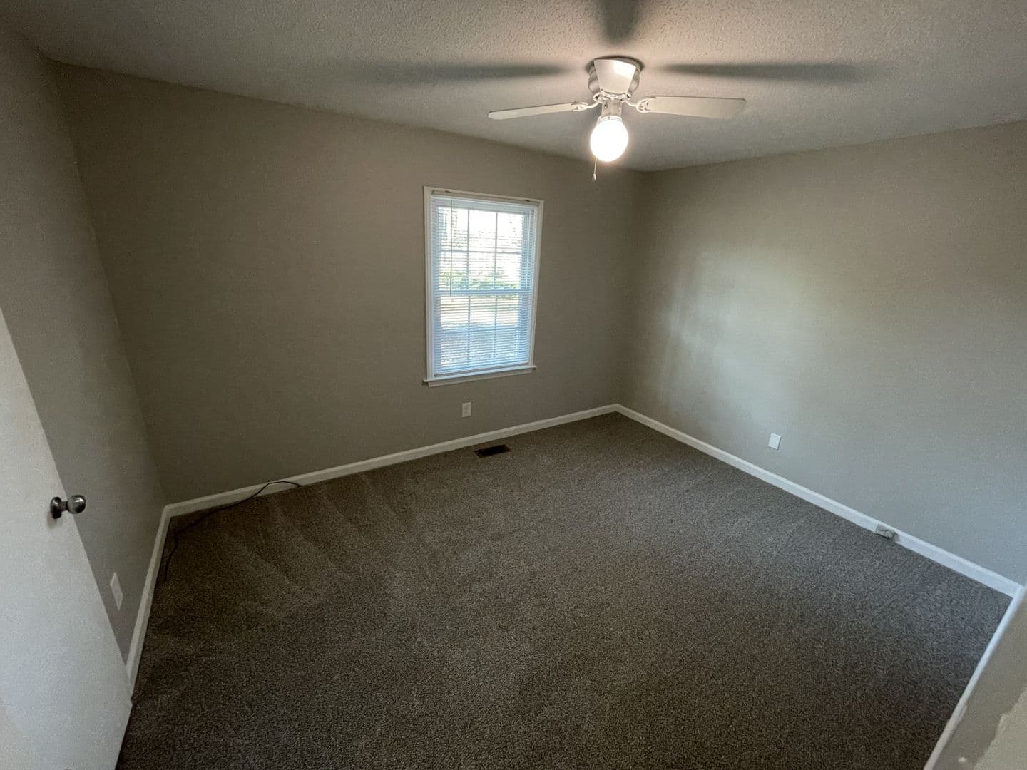 Knightdale House: 116 Pine Country Lane
