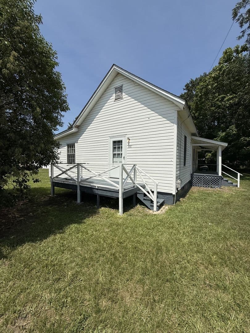 Clayton House: 336 W. Front Street