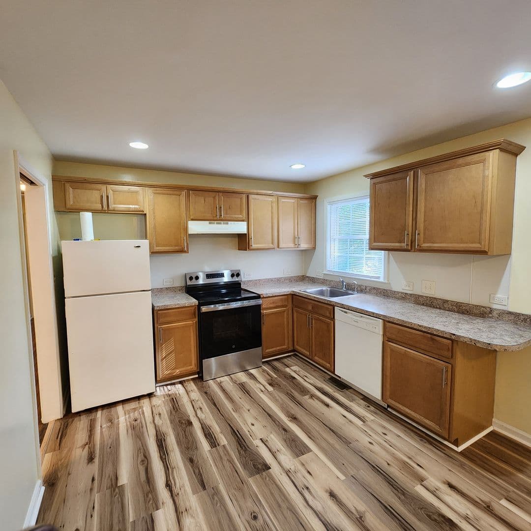 Raleigh House: 1208 Thames Ct