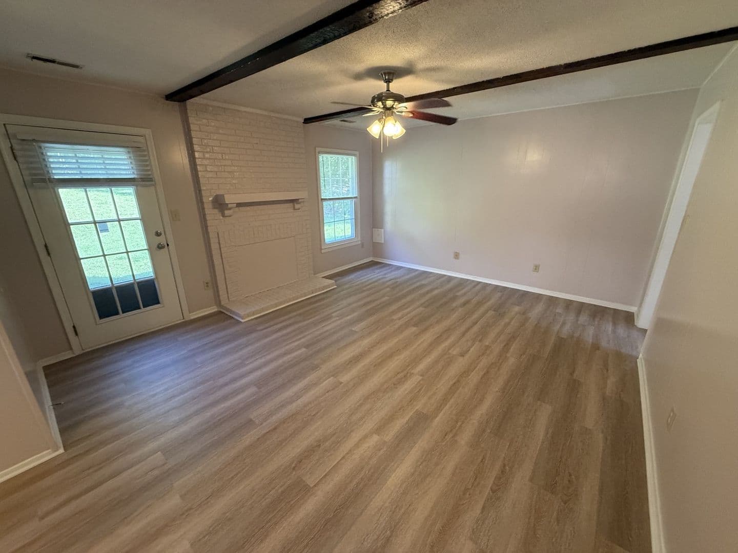 Raleigh House: 5224 Round Hill Lane
