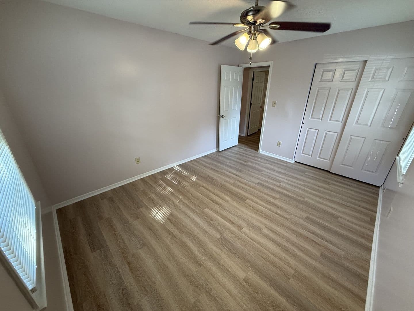 Raleigh House: 5224 Round Hill Lane