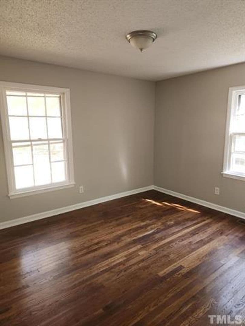 Raleigh House: 520 Dacian Road