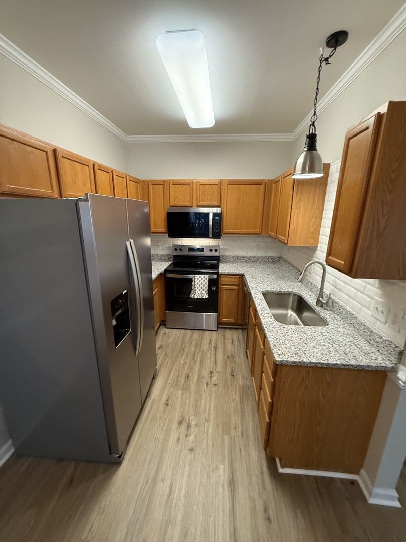 Garner Townhome: 141 Bayleigh Ct