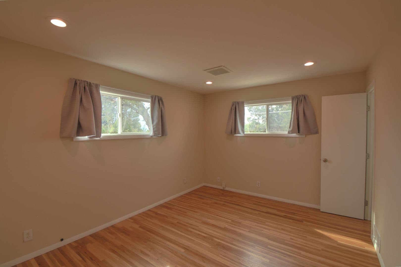 Albuquerque House: 9501 Arvilla Ave. NE