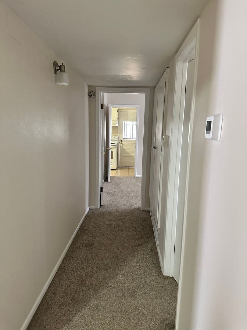 Albuquerque House: 409  Garcia St NE