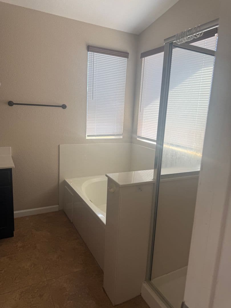 Rio Rancho House: 3401 Misty Meadows