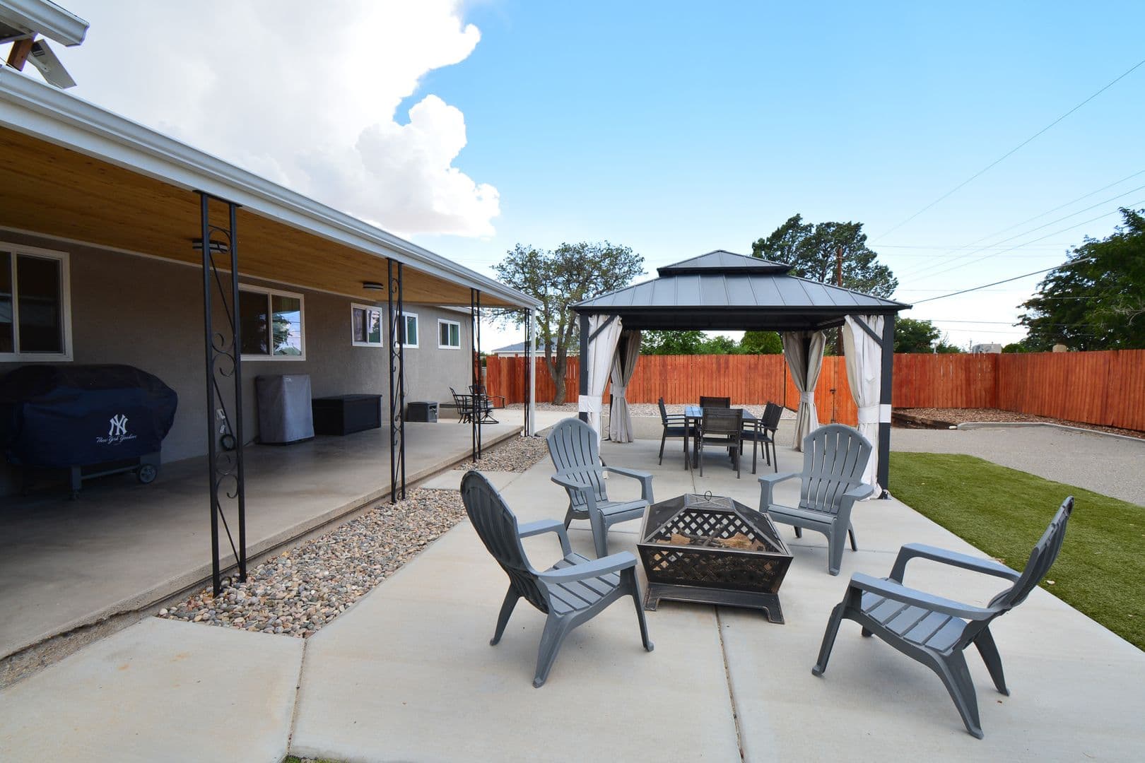 Albuquerque House: 9501 Arvilla Ave. NE