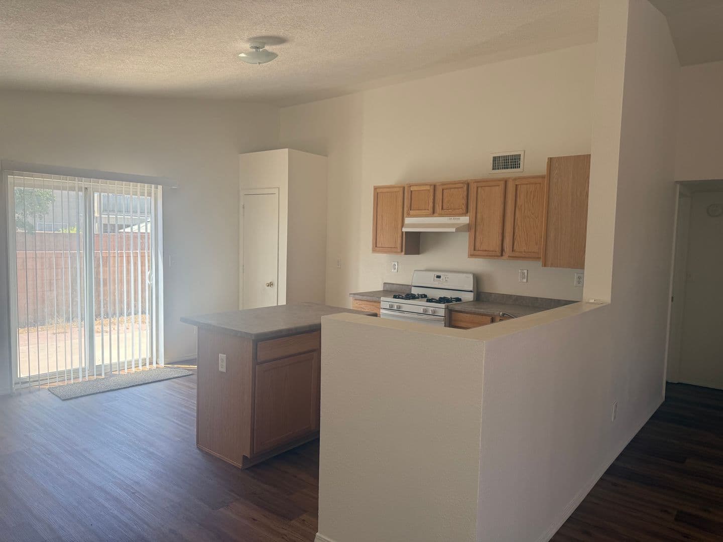 Rio Rancho House: 3716 Ranchers Loop