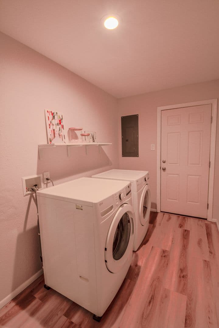 Albuquerque House: 9501 Arvilla Ave. NE