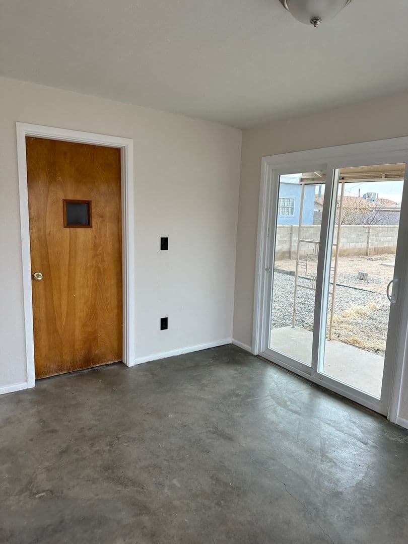 Albuquerque House: 409  Garcia St NE