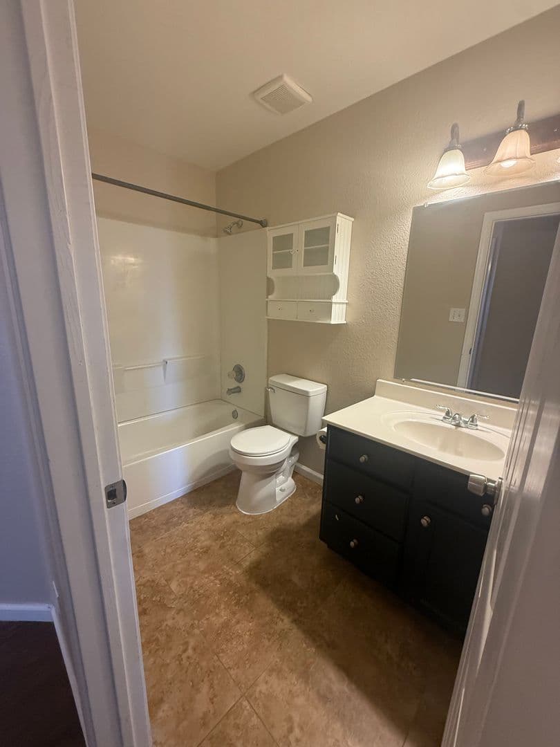 Rio Rancho House: 3401 Misty Meadows
