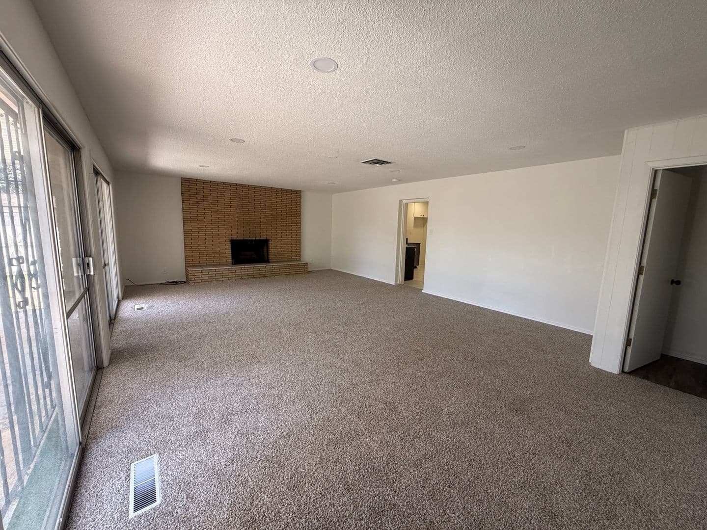 Albuquerque House: 8906 Lexington Ave NE