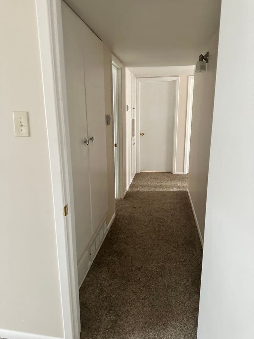 Albuquerque House: 409  Garcia St NE