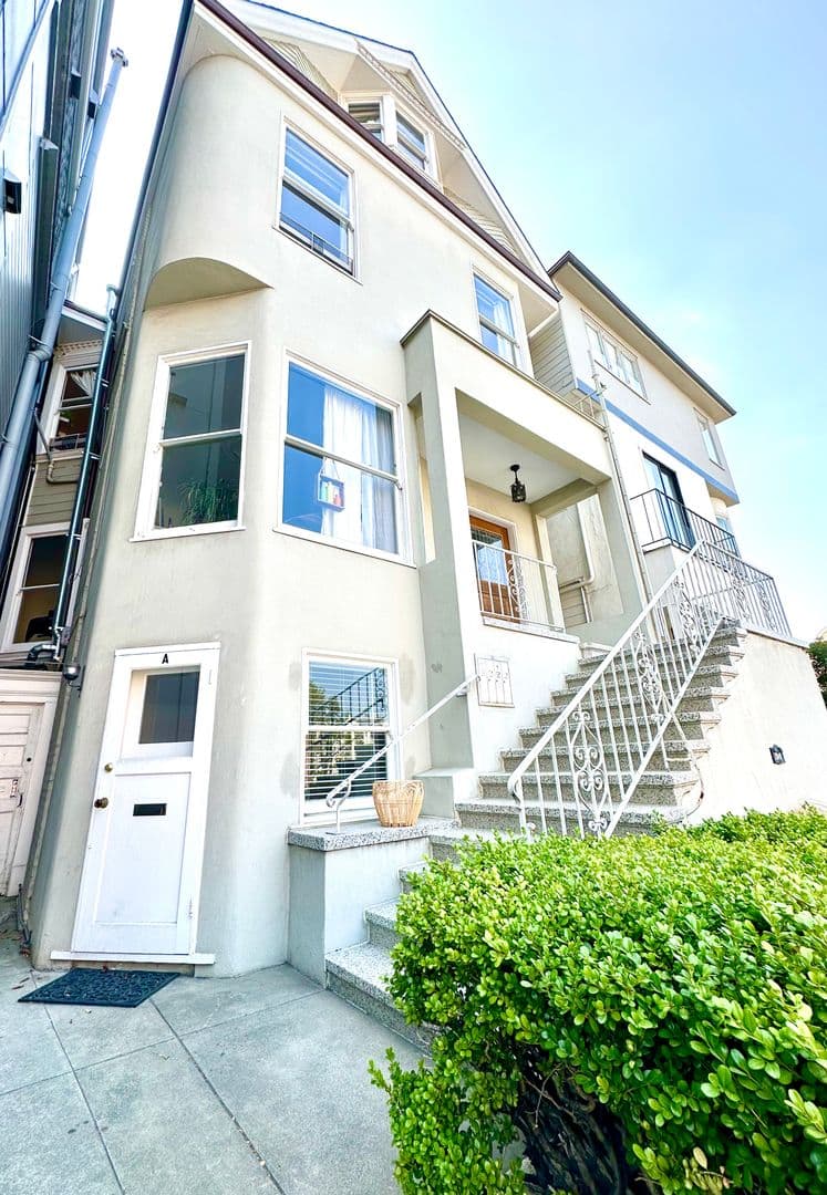 San Francisco Apartment: 2849 Fillmore Street