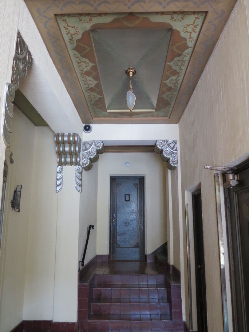 San Francisco Apartment: 1050 Franklin Street