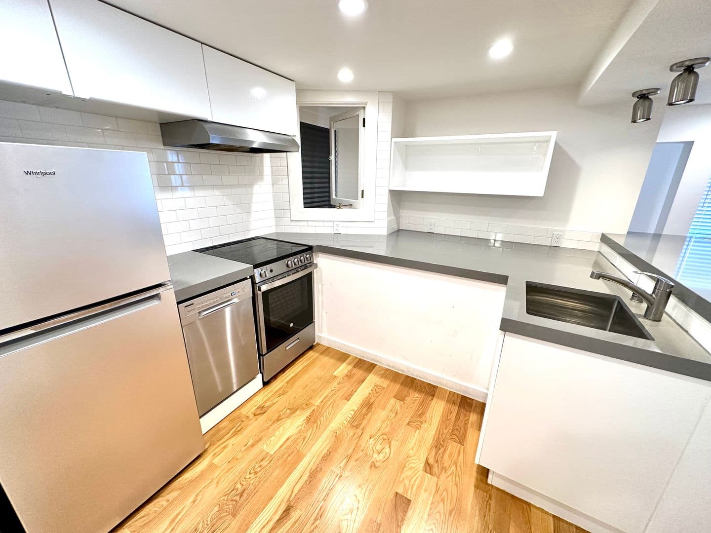 San Francisco Apartment: 2849 Fillmore Street