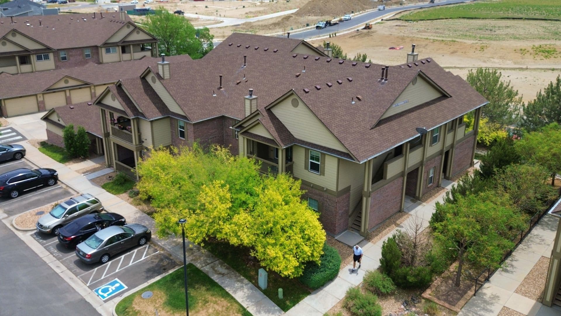 Aurora House: 23406 E 5th Pl