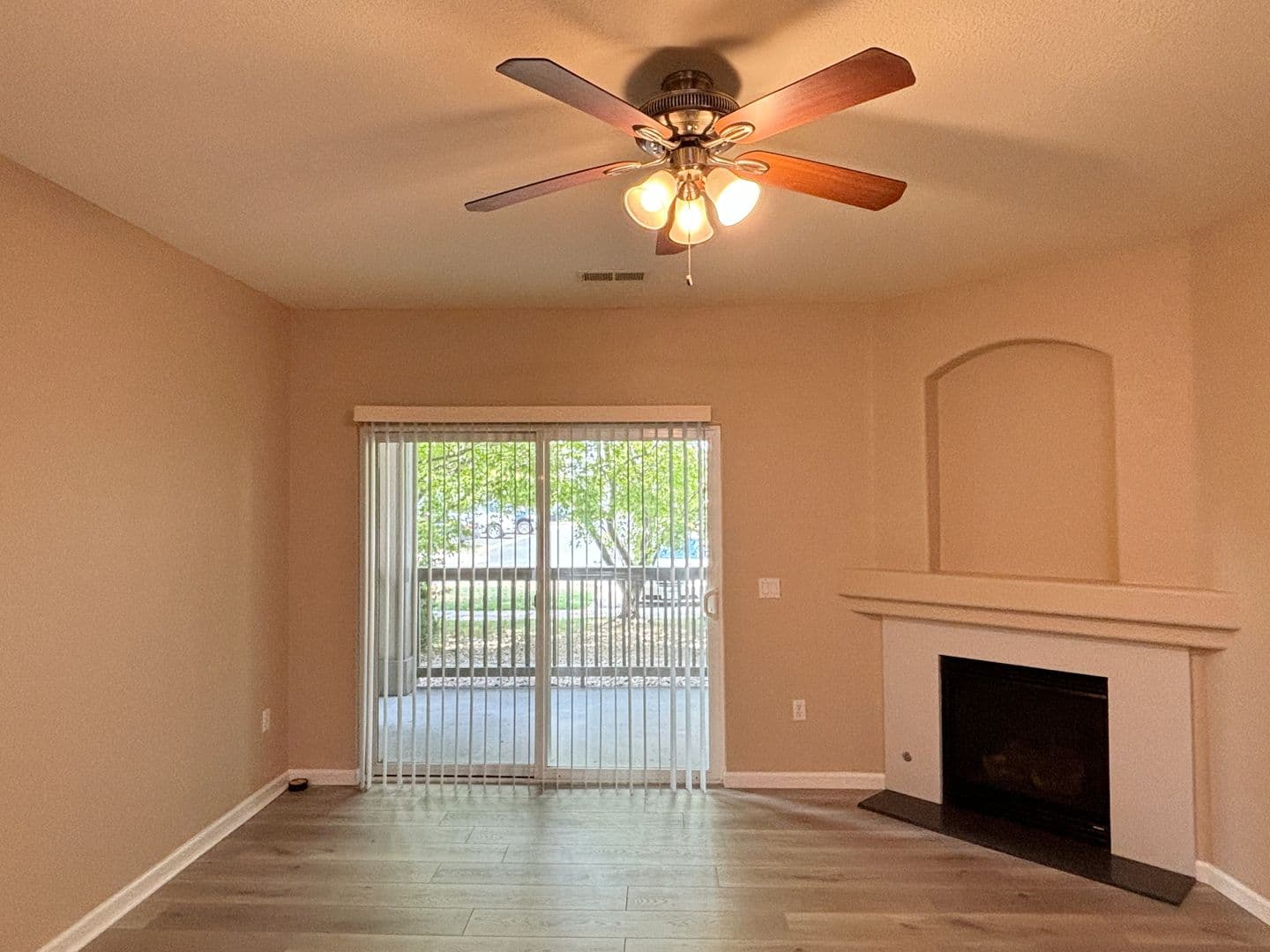 Aurora House: 23406 E 5th Pl