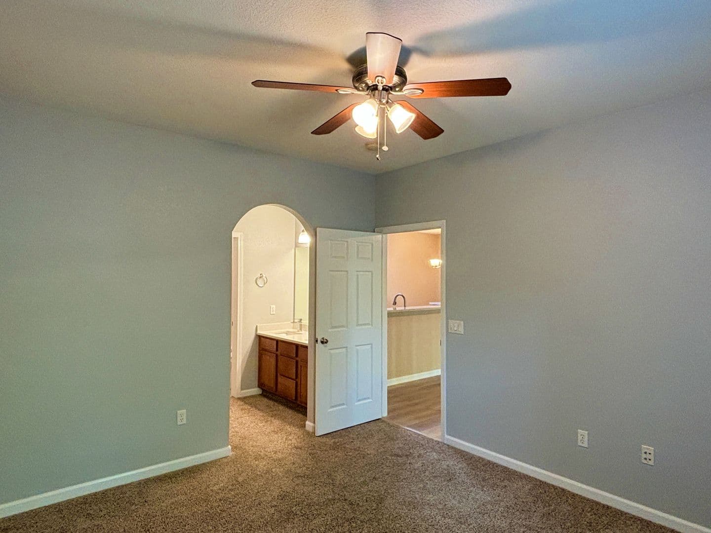 Aurora House: 23406 E 5th Pl