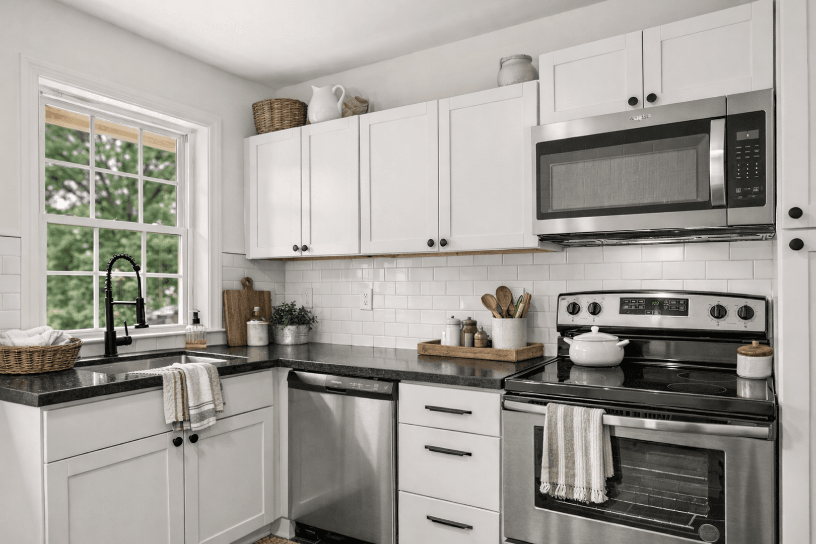 Winston-Salem Apartment: 1640 W Northwest Blvd