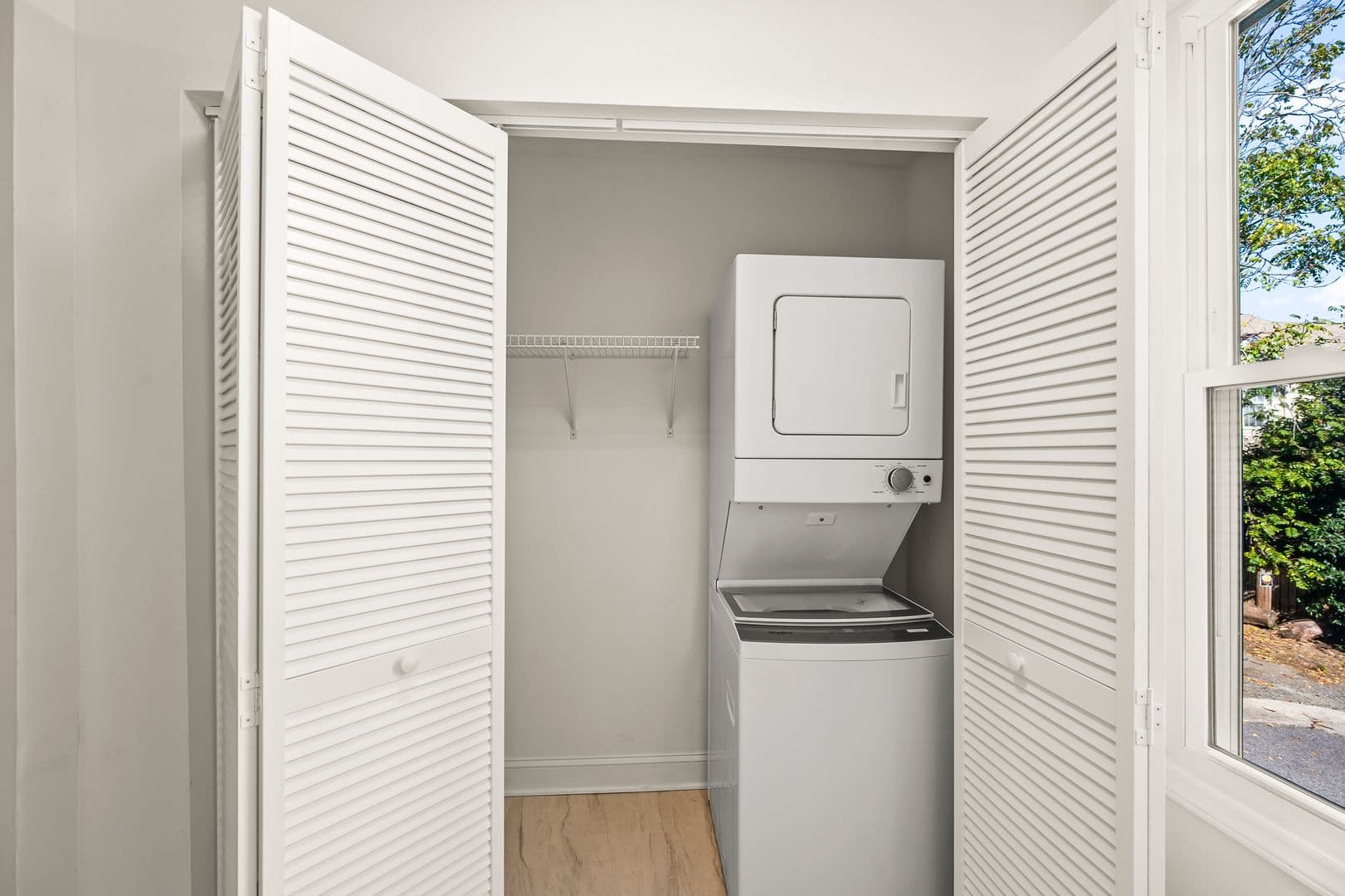 Winston-Salem Apartment: 209 N Spring St