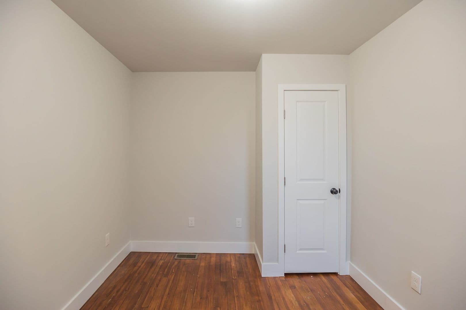Philadelphia House: 1227 S Peach St