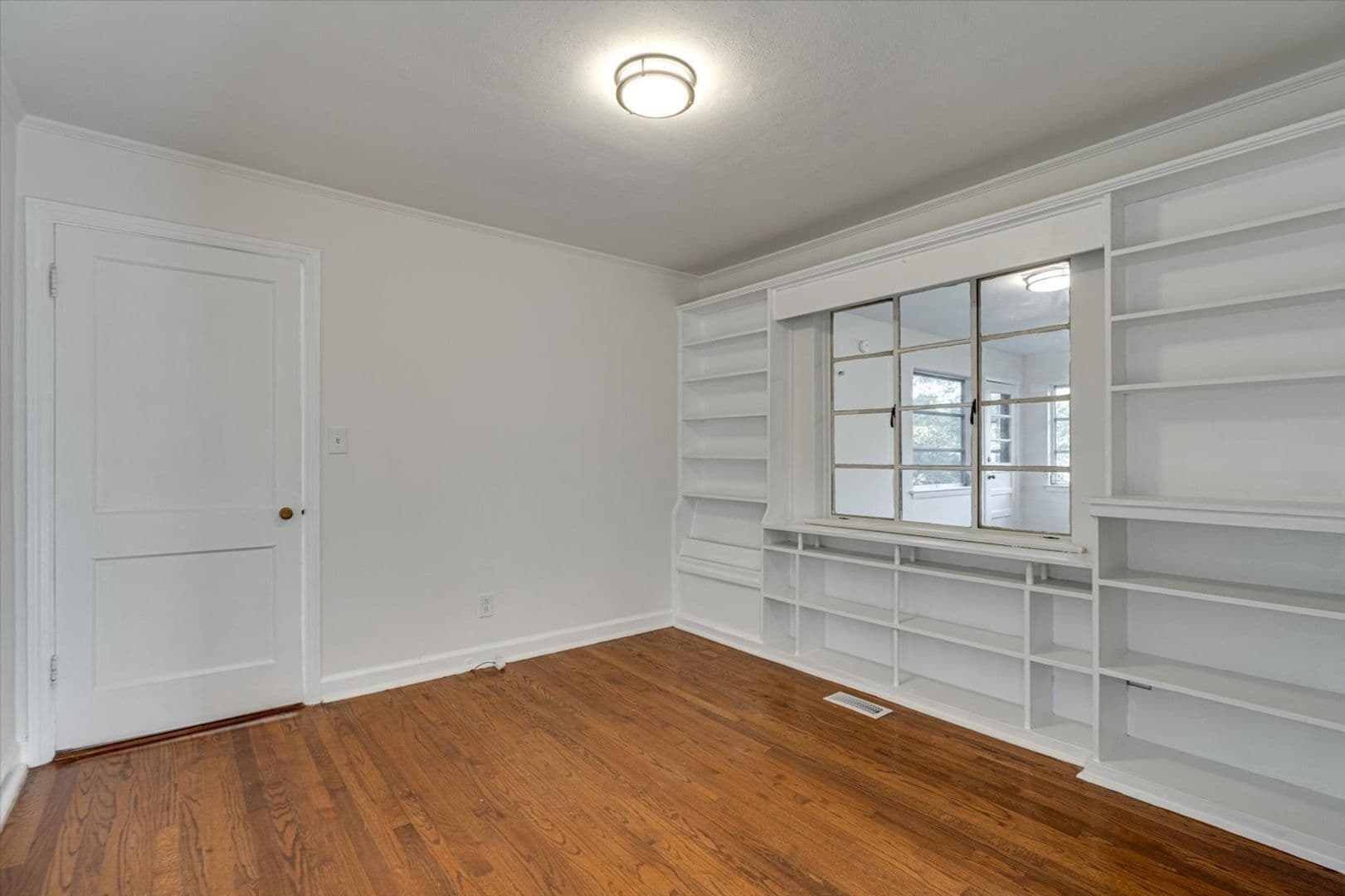Chattanooga House: 721 Shady Dr
