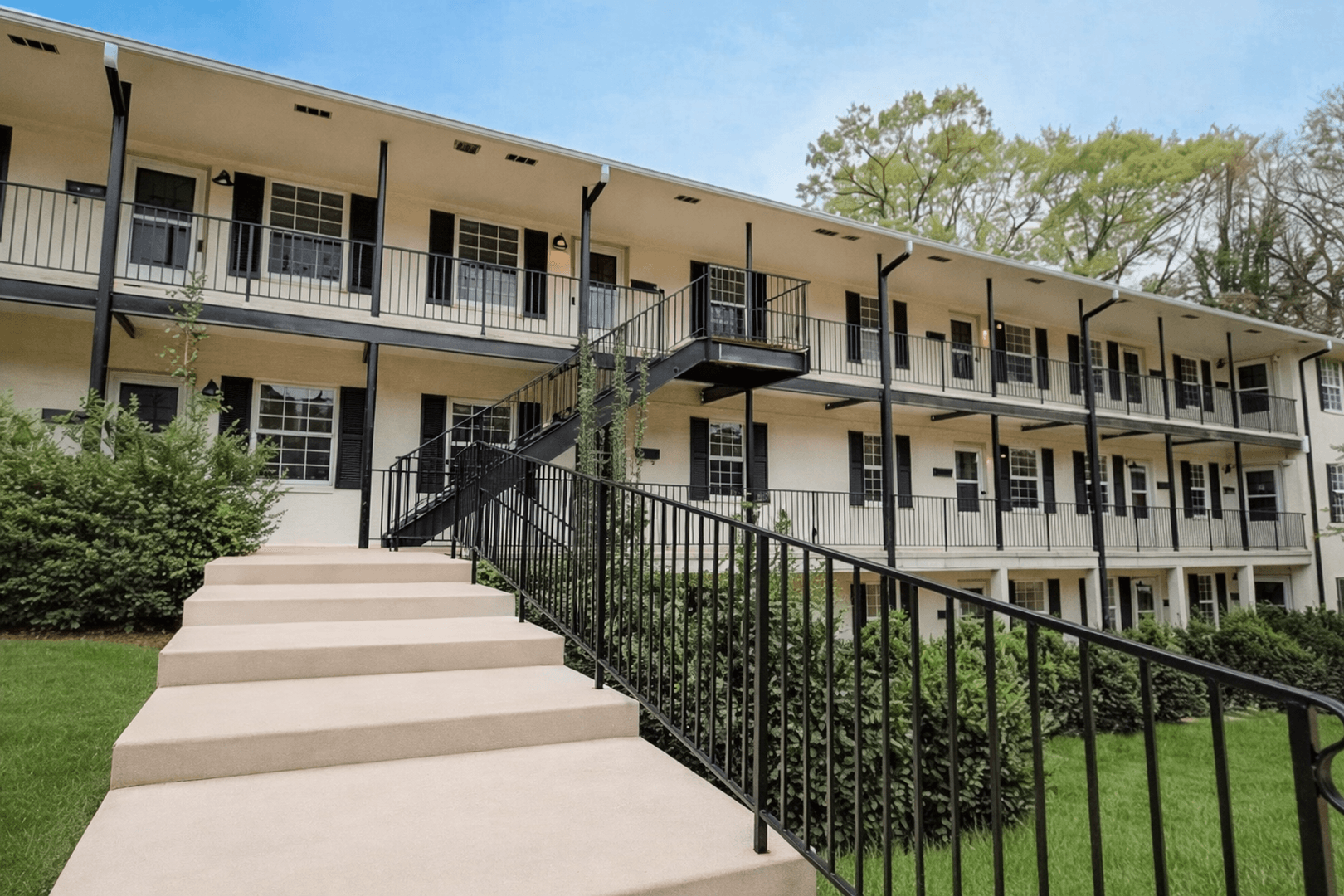 Winston-Salem Apartment: 1640 W Northwest Blvd
