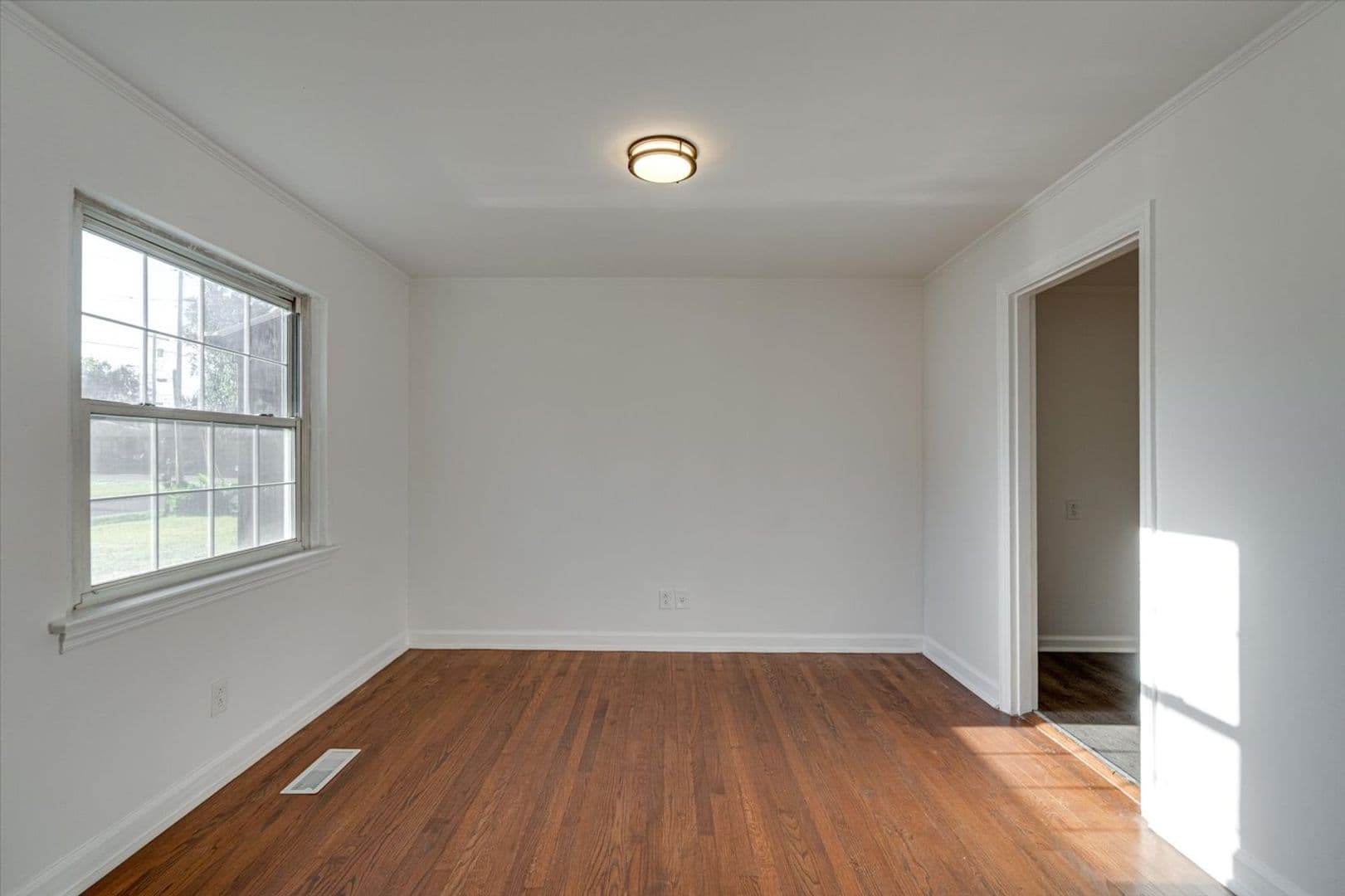 Chattanooga House: 721 Shady Dr
