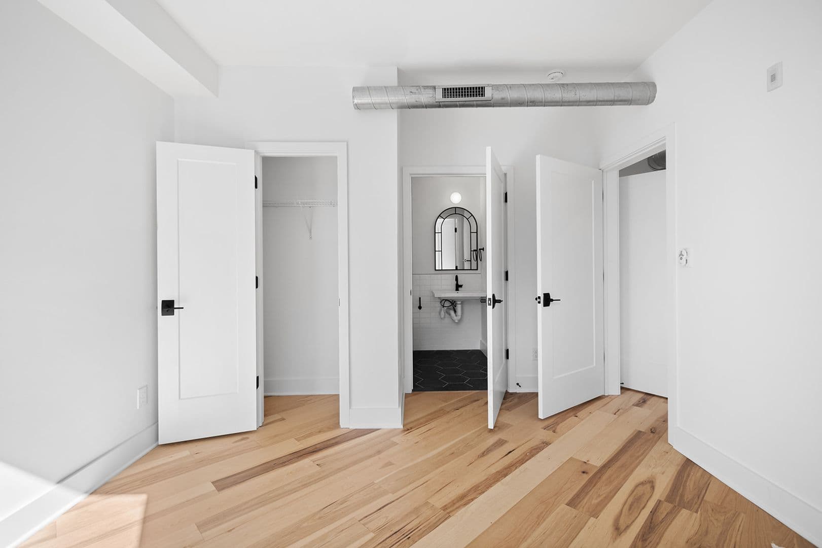 Philadelphia Apartment: 2370 Jasper st