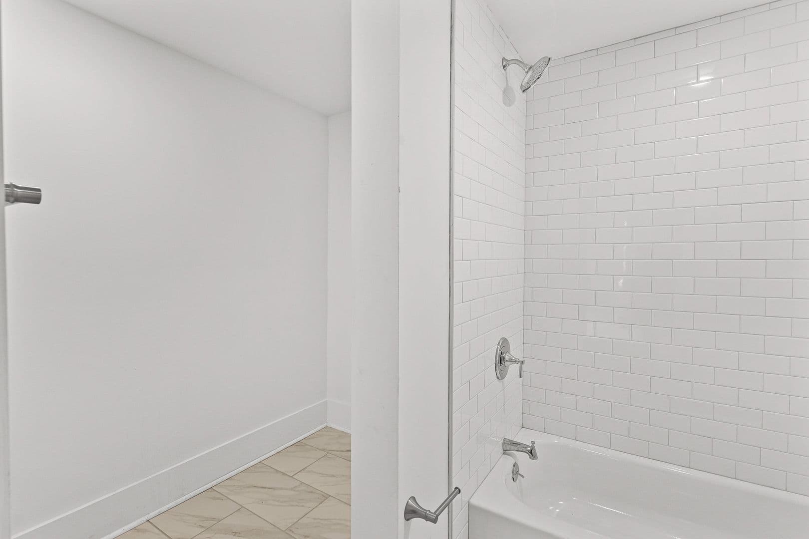 Winston-Salem Apartment: 409 W 1st St