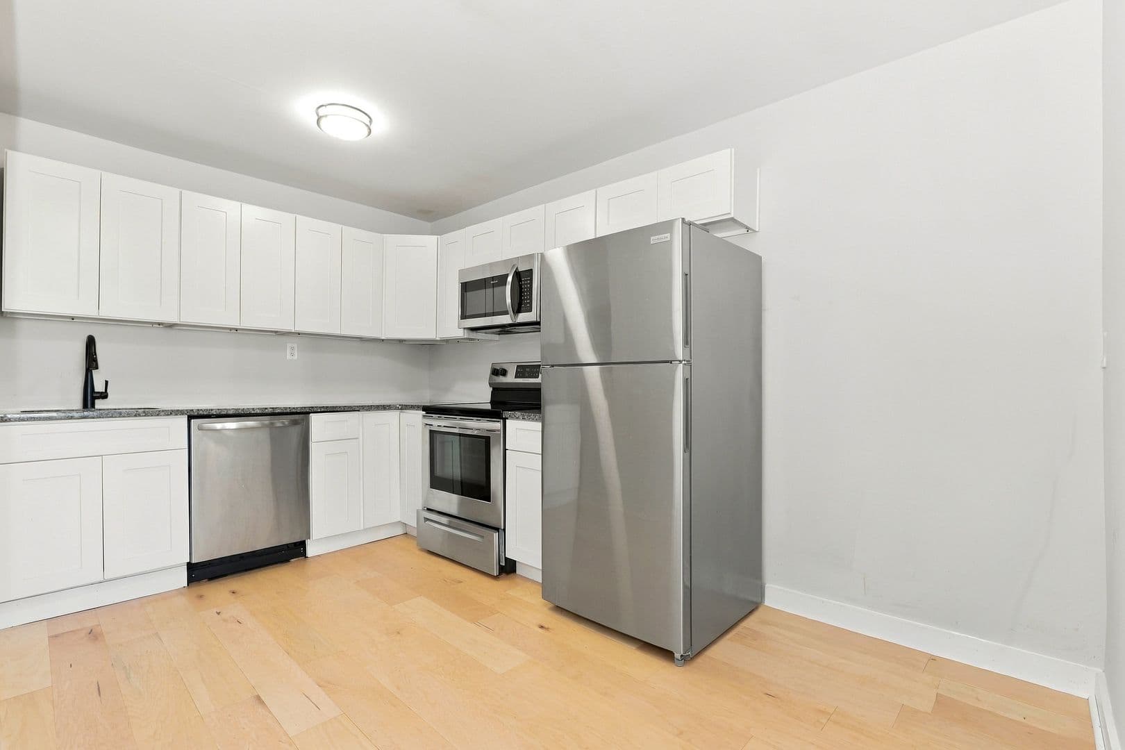 Philadelphia Apartment: 5536 Chester Ave