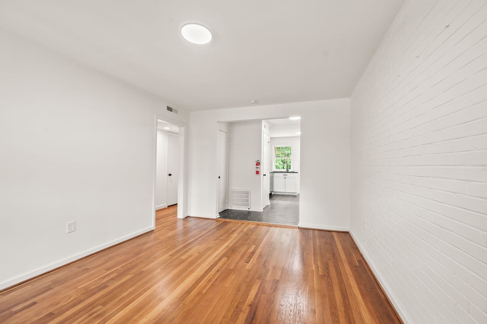 Winston-Salem Apartment: 1640 W Northwest Blvd