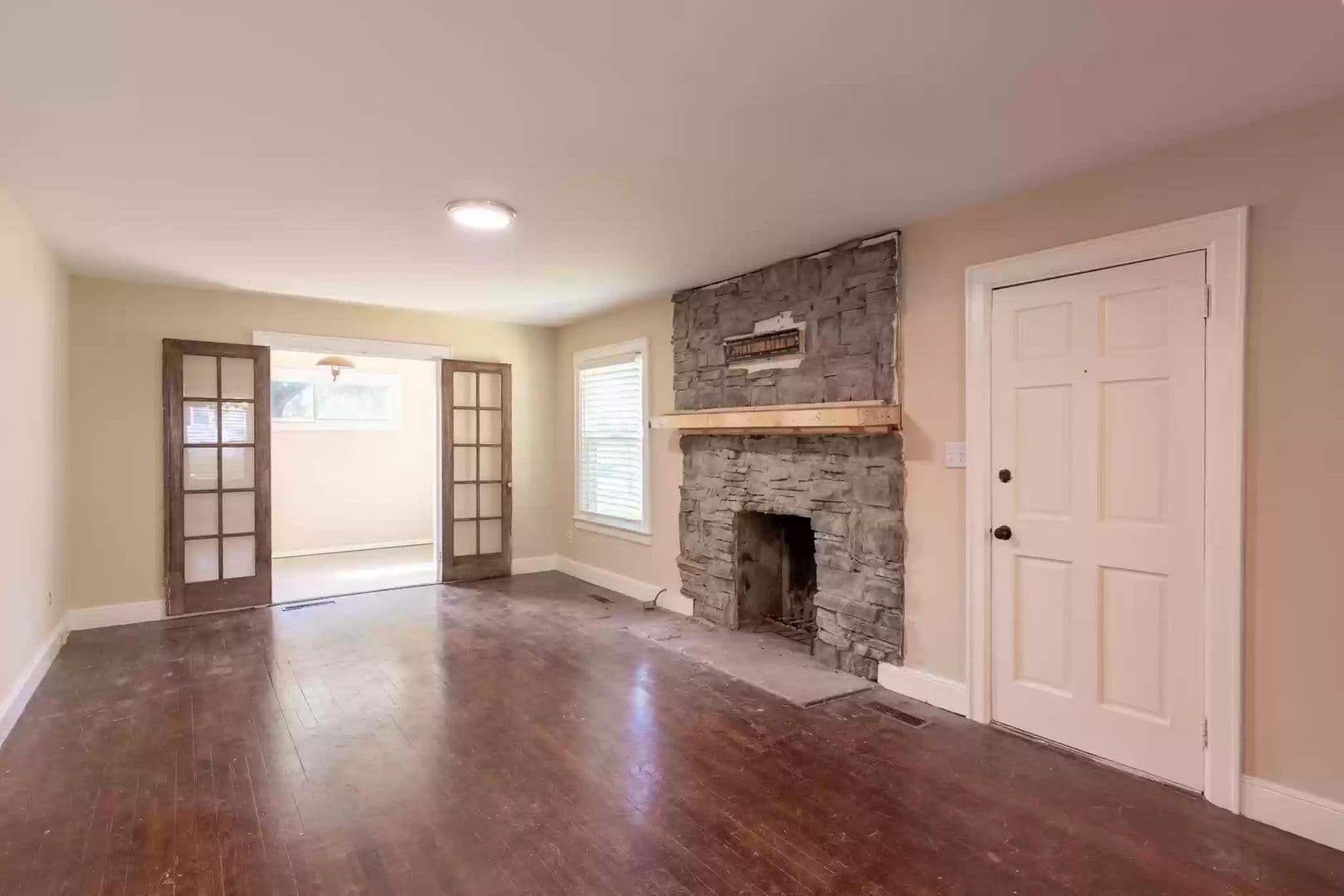 Chattanooga House: 126 Hunt Ave