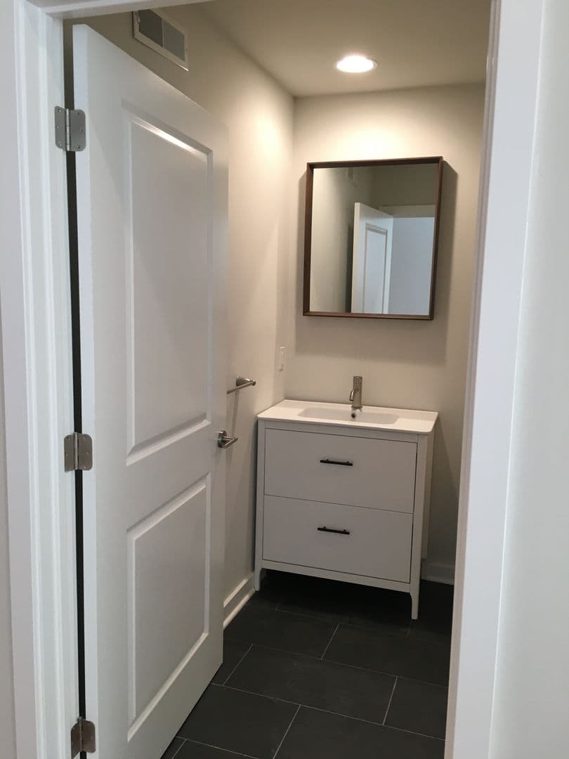 Philadelphia Apartment: 2021 N Front St