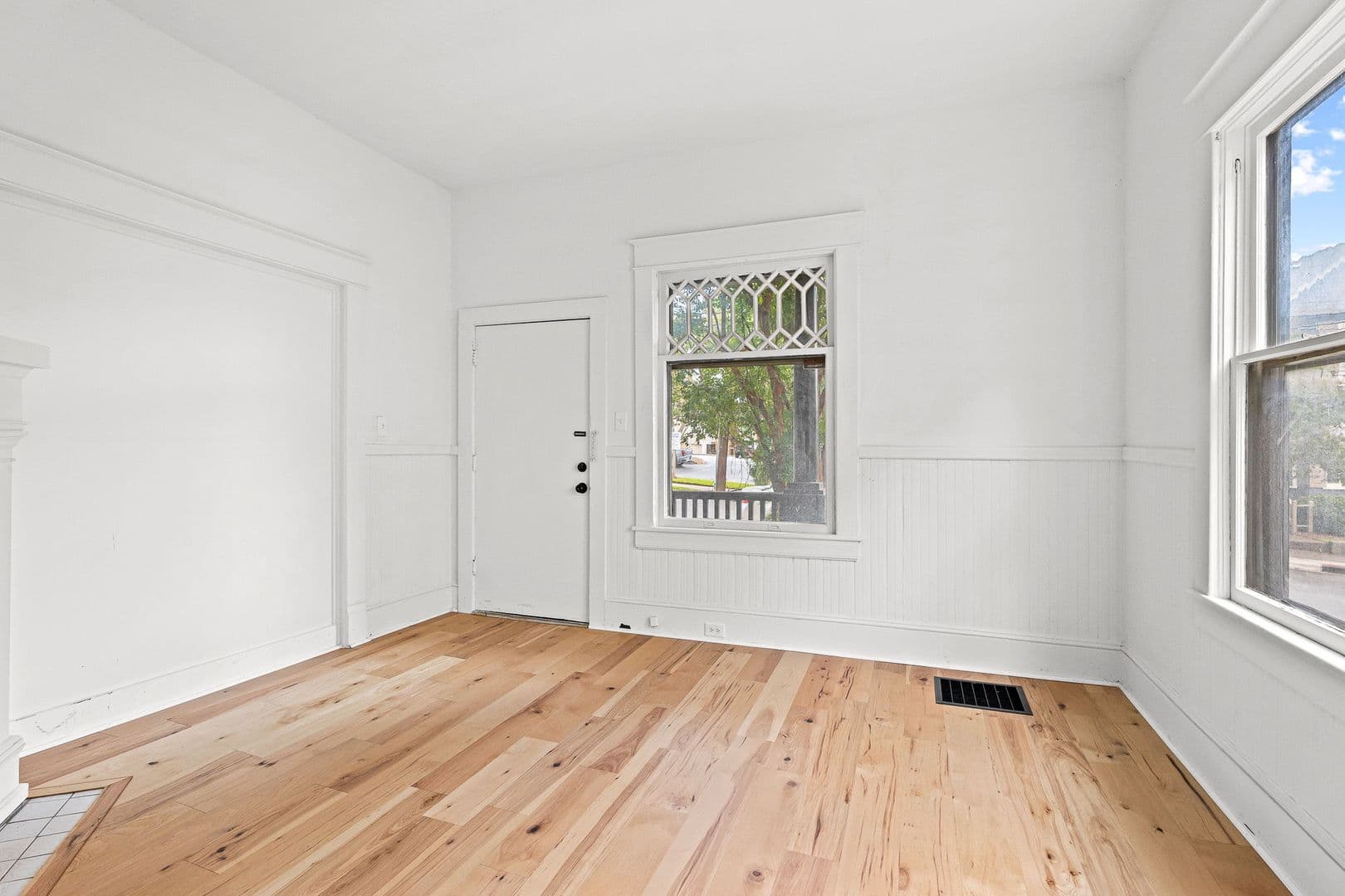 Winston-Salem Apartment: 409 W 1st St